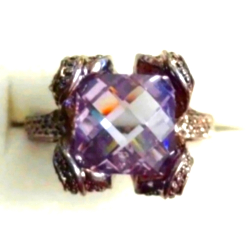 Elegant Purple Amethyst Lab Created Gemstone Ring Set In Sterling Silver 925
